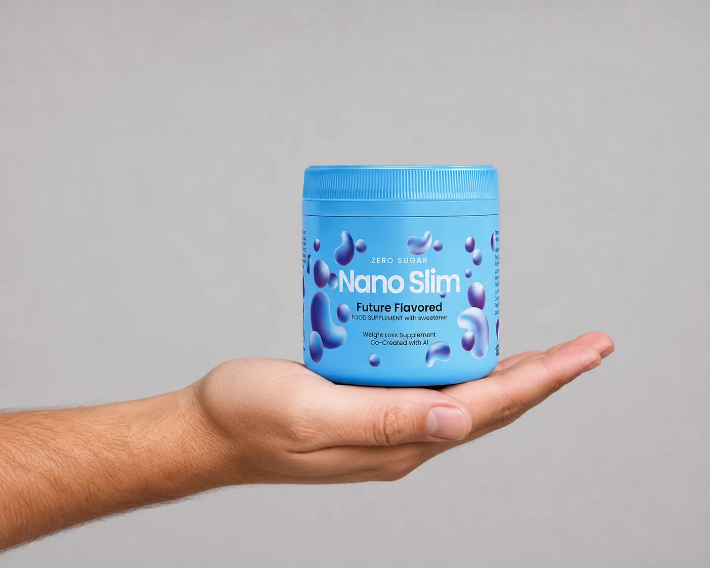 Nano Slim — opakowanie w dłoni
