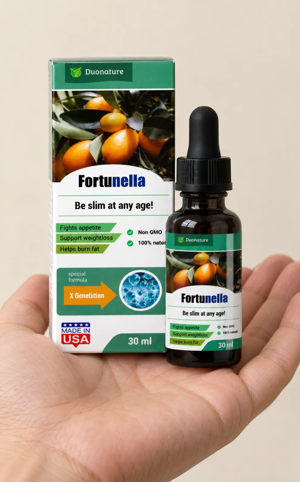 Fortunella — opakowanie w dłoni
